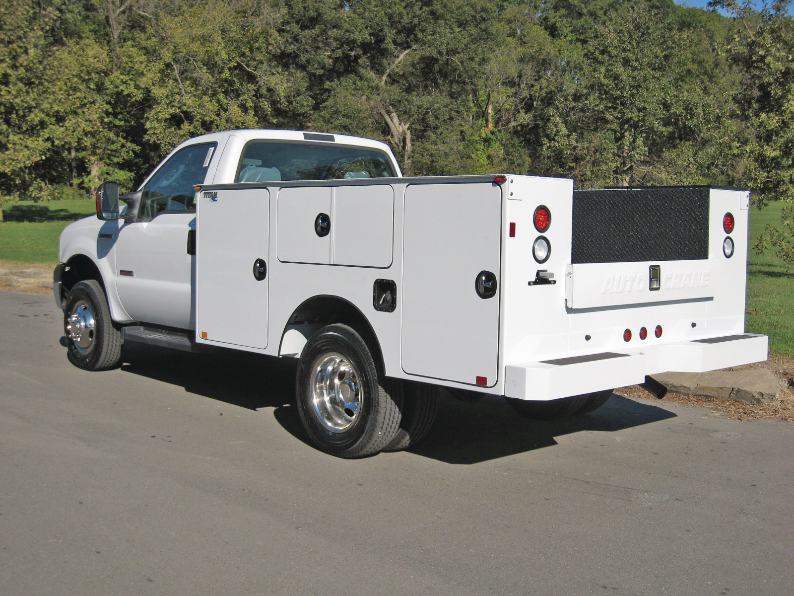 Titan16servicebody 10088909
