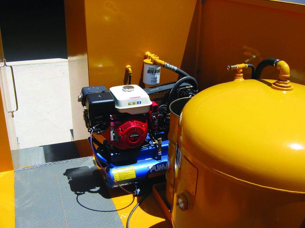 Sage Oil Vac’s oil change systems use an air compressor to create vacuum and pressure in the product tanks.