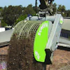 The EX80 replaces the bucket of 20- to 27-ton excavators and works by rotating continuously 360 degrees.