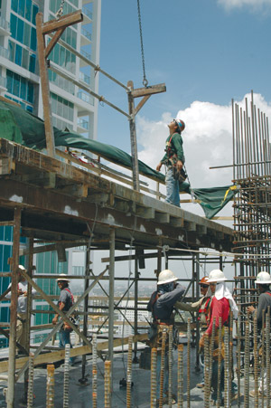 Form Works issues its workers high-quality personal protection equipment and enforces its use on the jobsite, including double-legged lanyards for fall protection.