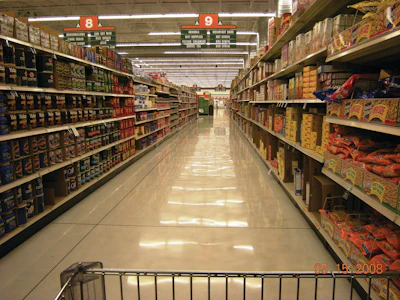 Lythic Densifier helped NW Supply keep this polishing job at a 24-hour store on time with less mess and less labor.