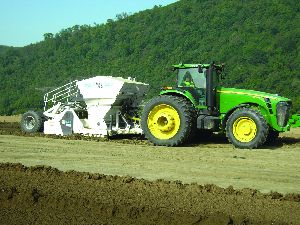 With the SBF 24-6 dust-free stabilizer, Kokosin Construction is able to meet the dust-free specs required for the Marmet Locks and Dam Project.