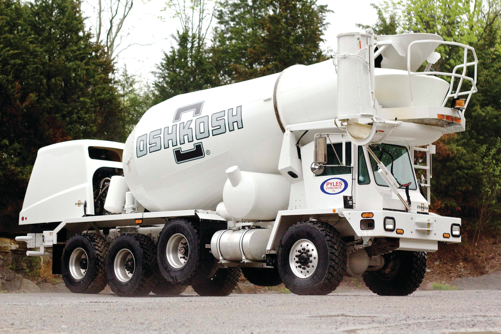 Over the course of four years, Oshkosh S-Series forward placement concrete mixer trucks spent many months running 24 hours per day, six days per week on the Wolf Creek Dam Remediation project.