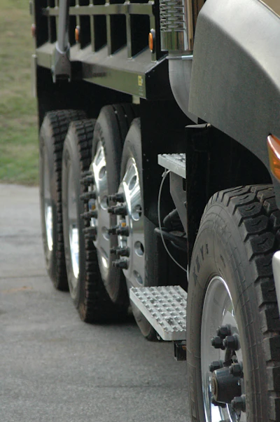 In order for a tubeless radial truck tire to perform properly, it must be concentrically seated on the rim. The slightest amount of variation can result in irregular tread wear.