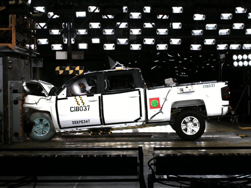 2014 Silverado Sierra Safety M 11122458