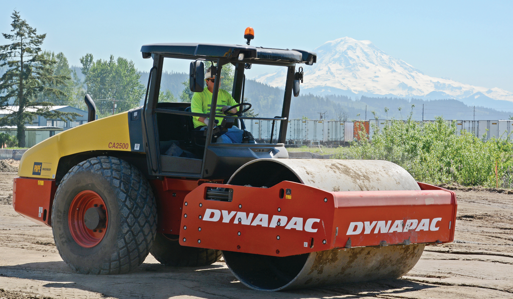 J.R. Hayes & Sons purchased five Atlas Copco Dynapac CA2500 single-drum vibratory rollers for its site development work throughout the upper West Coast.