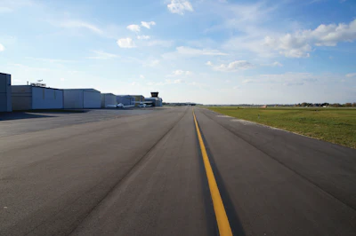 In addition to the RTR-modified asphalt, the mix design used on the taxiways also included almost 3% recycled asphalt shingles (RAS) and 12% reclaimed asphalt pavement (RAP).