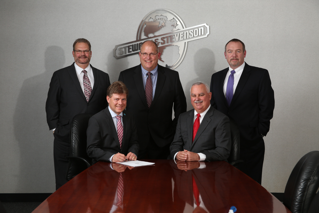 Left to right (standing): Alan Kurus, Vice President Sales, Atlas Copco Construction Equipment; Andy Hudson, Vice President, Stevenson & Stevenson of Rental Operations; Michael Masters, Vice President Stewart & Stevenson Central District. (Seated): Erik Sparby, GM and President, Atlas Copco Construction Equipment; Bill Simmons President and CEO Stewart & Stevenson Distribution.