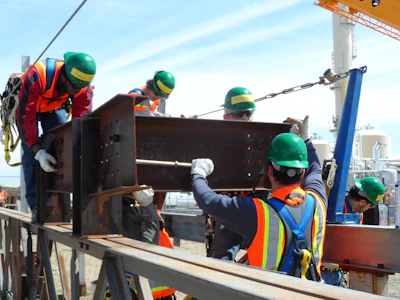 LPR Construction, a SEAA member training and testing center, recently began training 28 new employees. On the first day of training the future Ironworkers learned to install Beamsafe, use personal protection equipment, walk steel, and connect and bolt.
