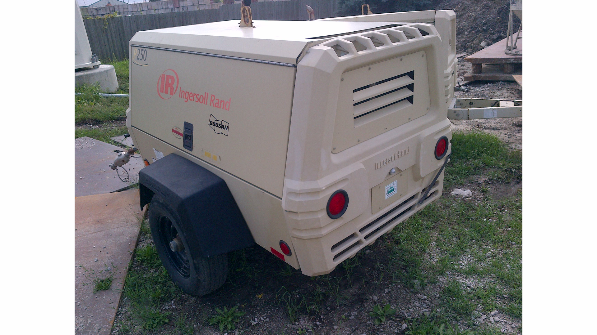 09022014_Ingersoll_Rand_P250_WJD_Air_Compressor_2009_002