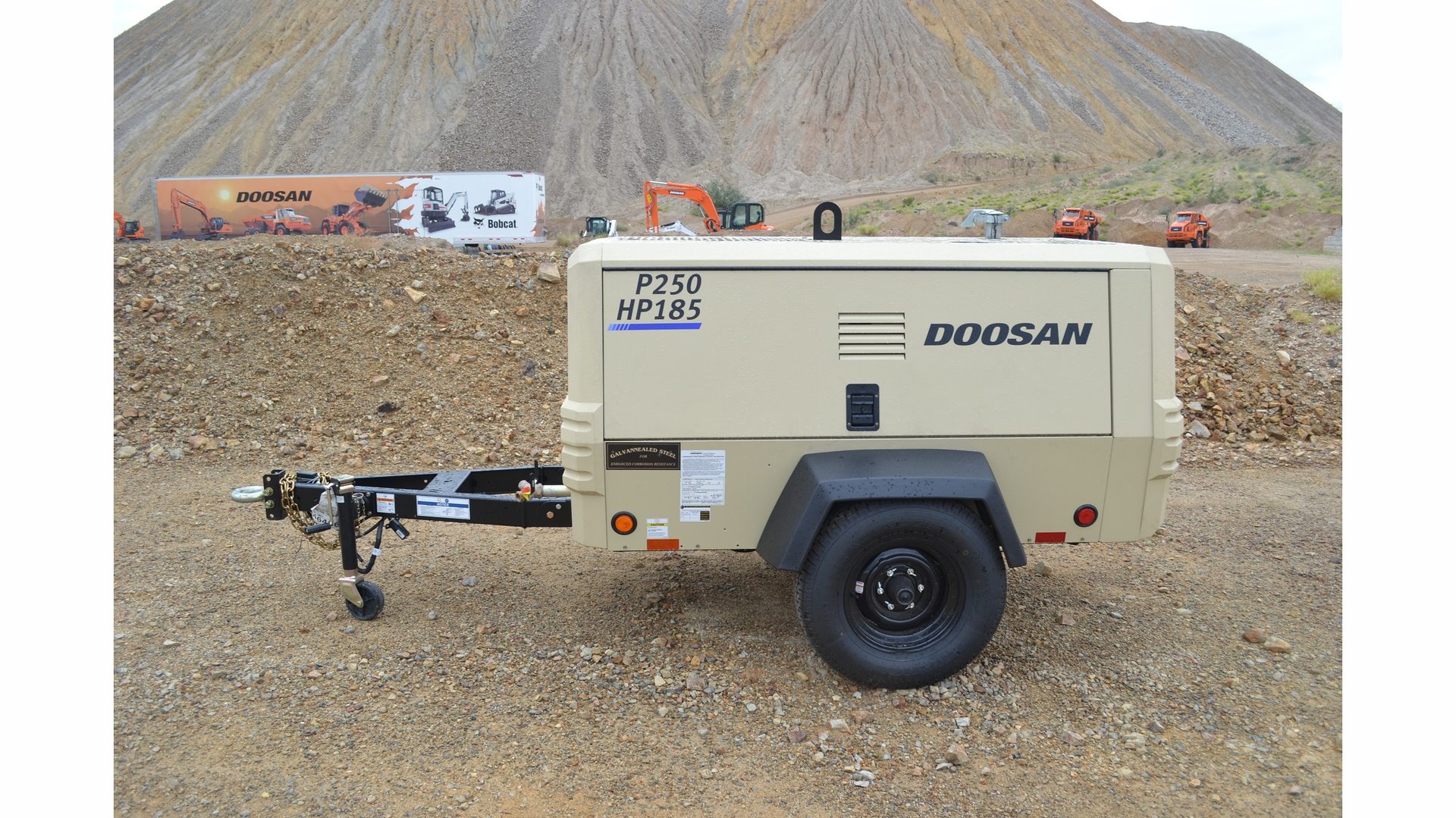 The Doosan P250/HP185 portable air compressor features dual pressure and dual flow, which gives contractors added flexibility with a single unit.