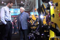 Video: Carlson Paving's Safety Edge End Gate for Screeds Eliminates Hand Tamping