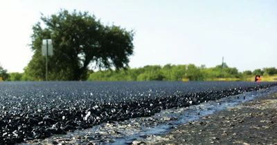 Thinlays are a popular approach to pavement preservation because of their ability to provide improved ride quality, reduce pavement distresses, maintain surface geometrics, reduce noise levels, reduce life-cycle costs, and provide long-lasting service.