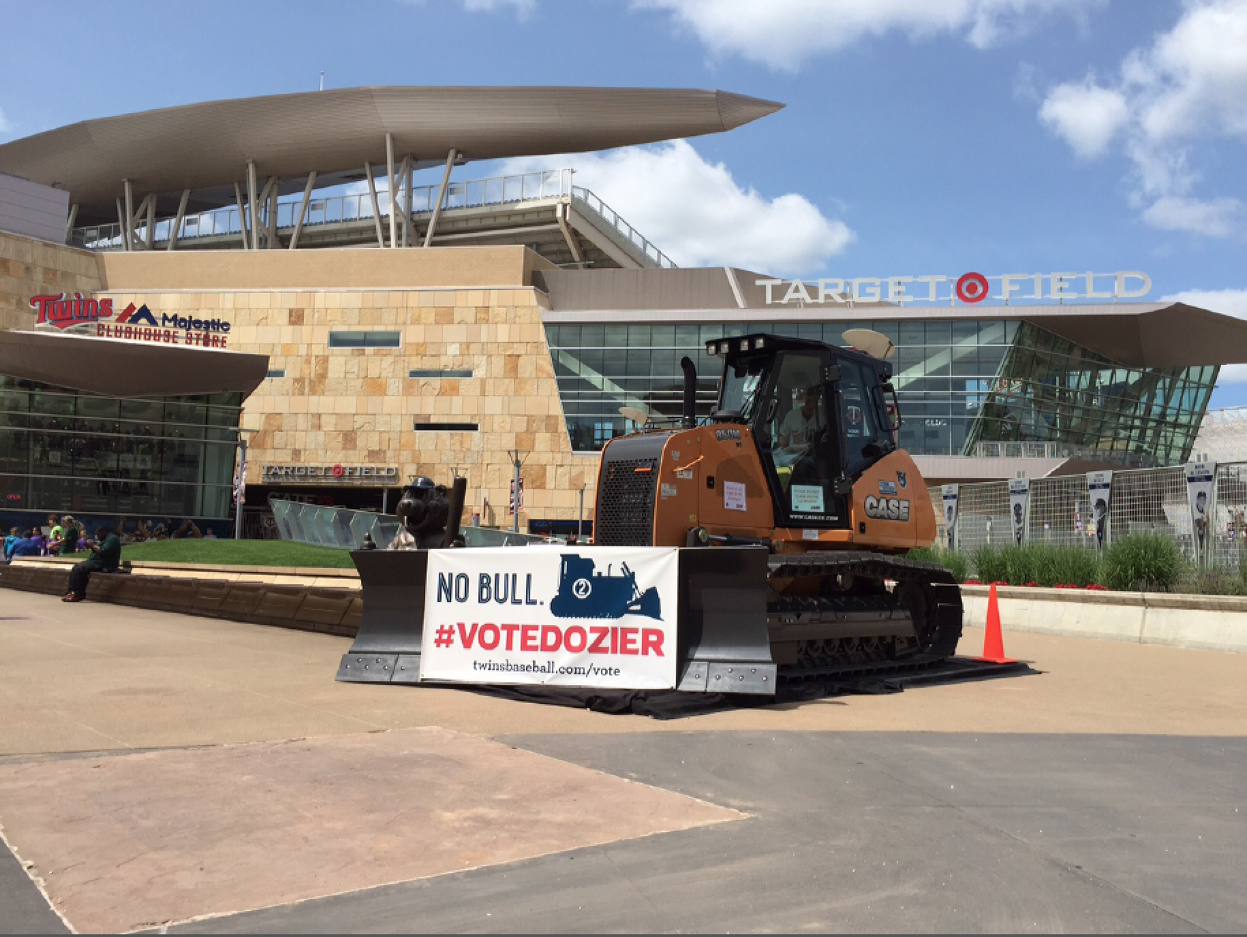 The Minnesota Twins parked a Case 850M dozer in front of Target Field as part of its #VoteDozier campaign to place second baseman Brian Dozier on the American League All-Star Team.