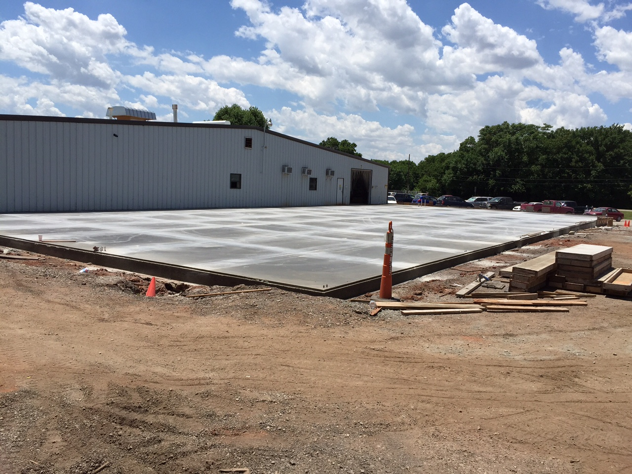 E-Z Drill’s new factory expansion will house an office and a new shipping and receiving area, as well as make room for E-Z Drill’s growing welding department. The project began in June with setting the concrete foundation and is projected for completion by early fall 2015.