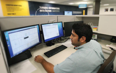 Inside Caterpillar's 24/7 Monitoring Center, analysts correlate data about the health and productivity of operators and equipment to reveal the magnitude of conditions such as fatigue and distraction and their impact on operations.