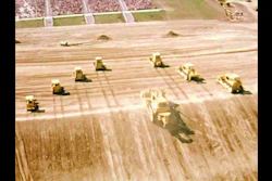 Video: Caterpillar Power Parade 1978 - Track-Type Tractors Start the Show
