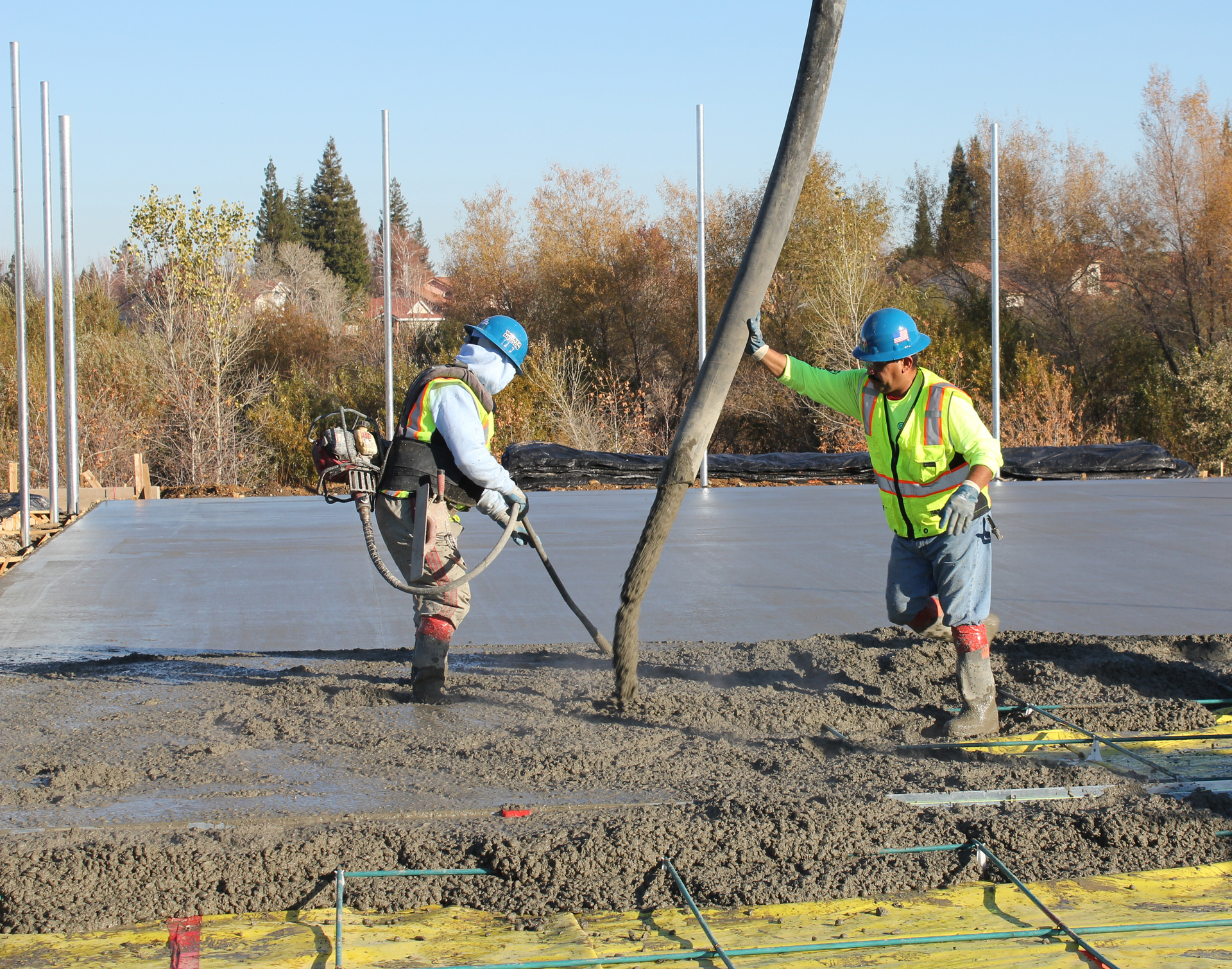 How to Choose the Right Concrete Vibrator Type for the Application