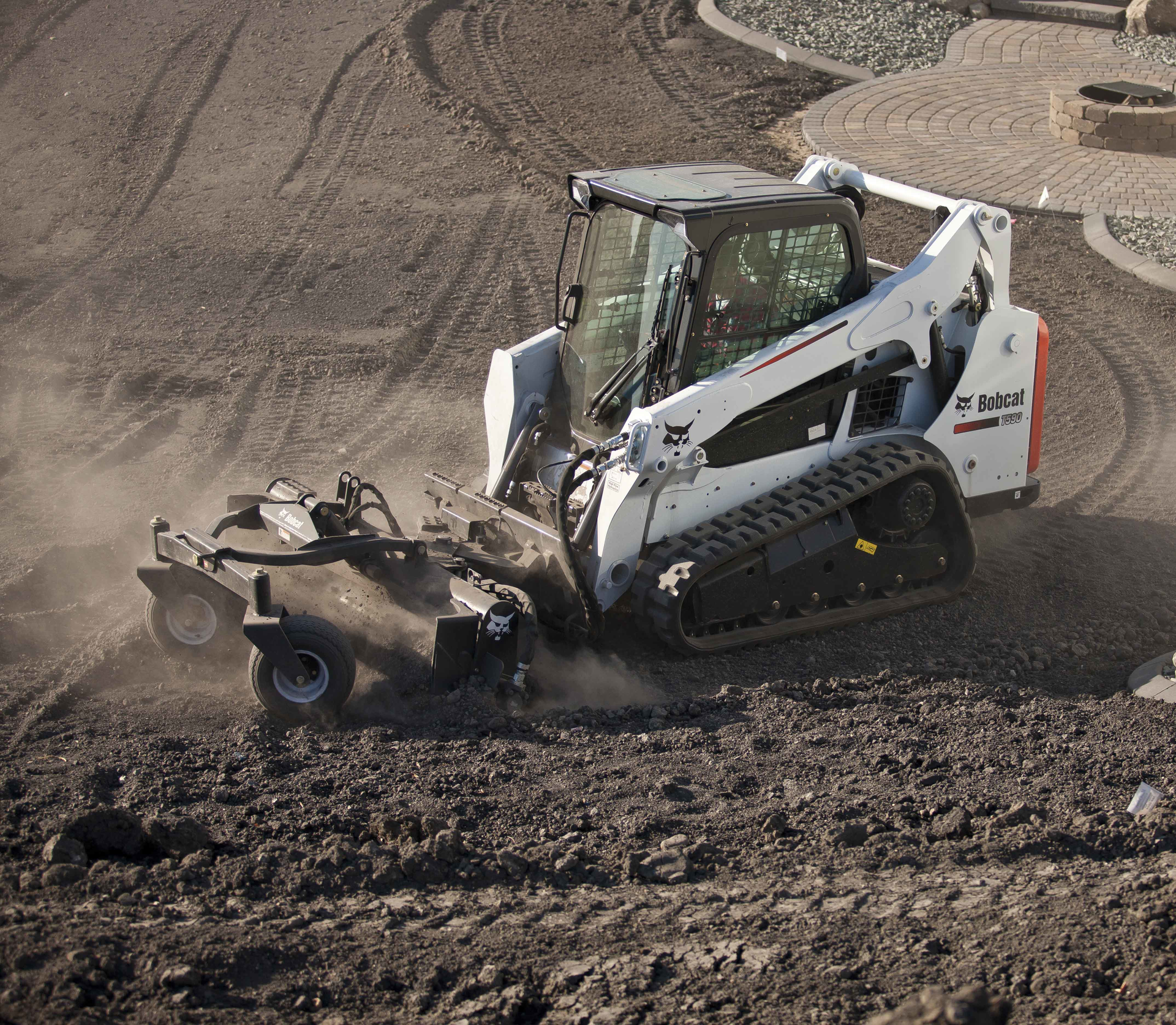 BobcatT590 Landsacping with Soil Conditioner 188160 114948 hr 5620069f2ad93