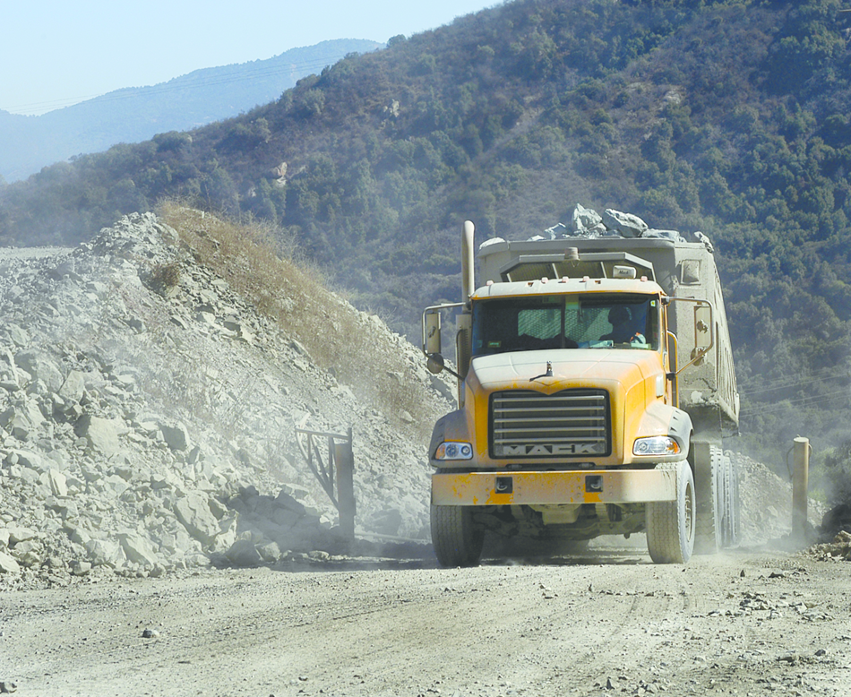 MackGraniteEliteDump 578550041c5ac