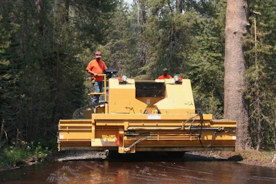 E D Etnyre FWD chipspreader 57a3a220204e2