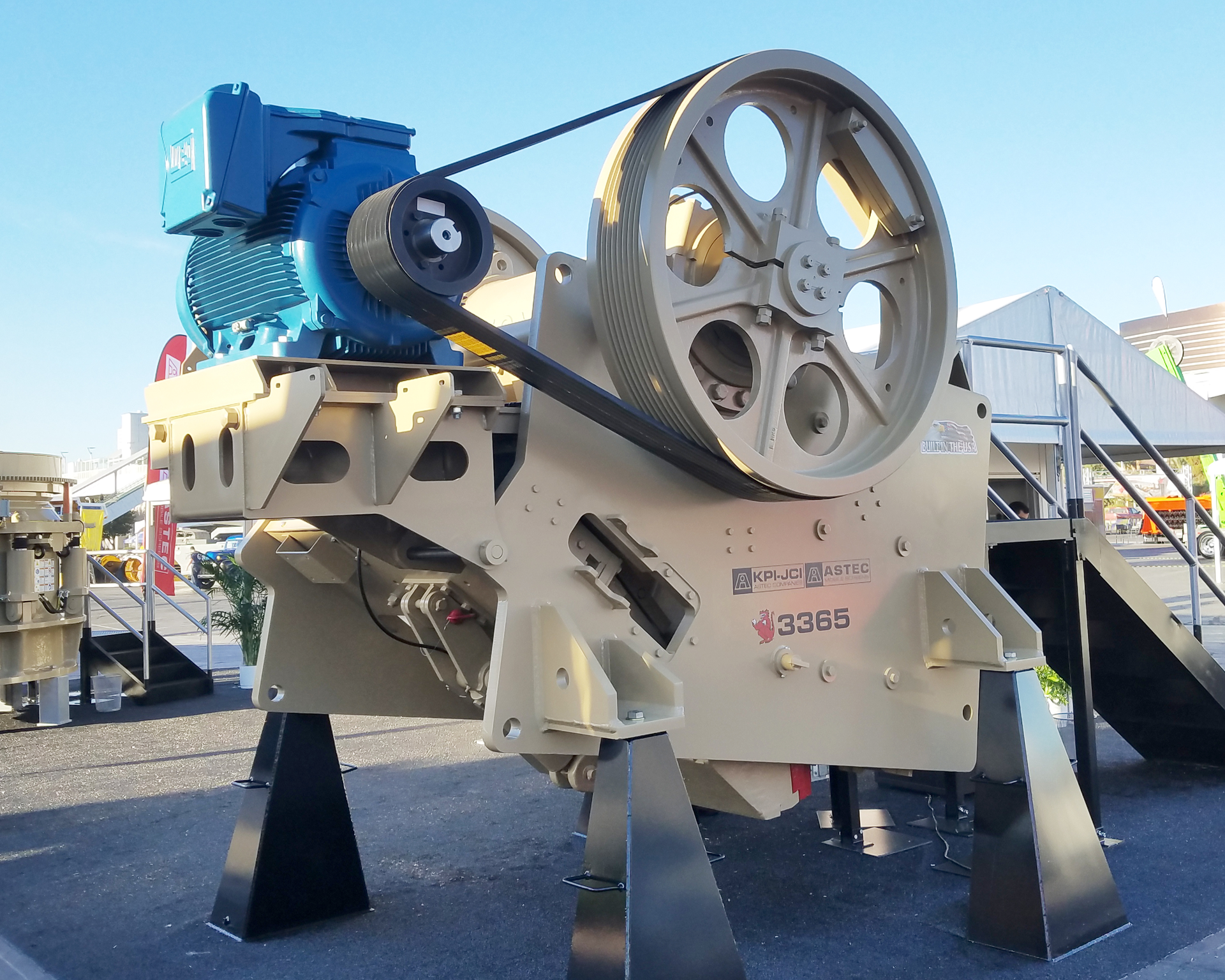 KPI 3365 Pioneer Jaw Crusher MINExpo 58078b853b311