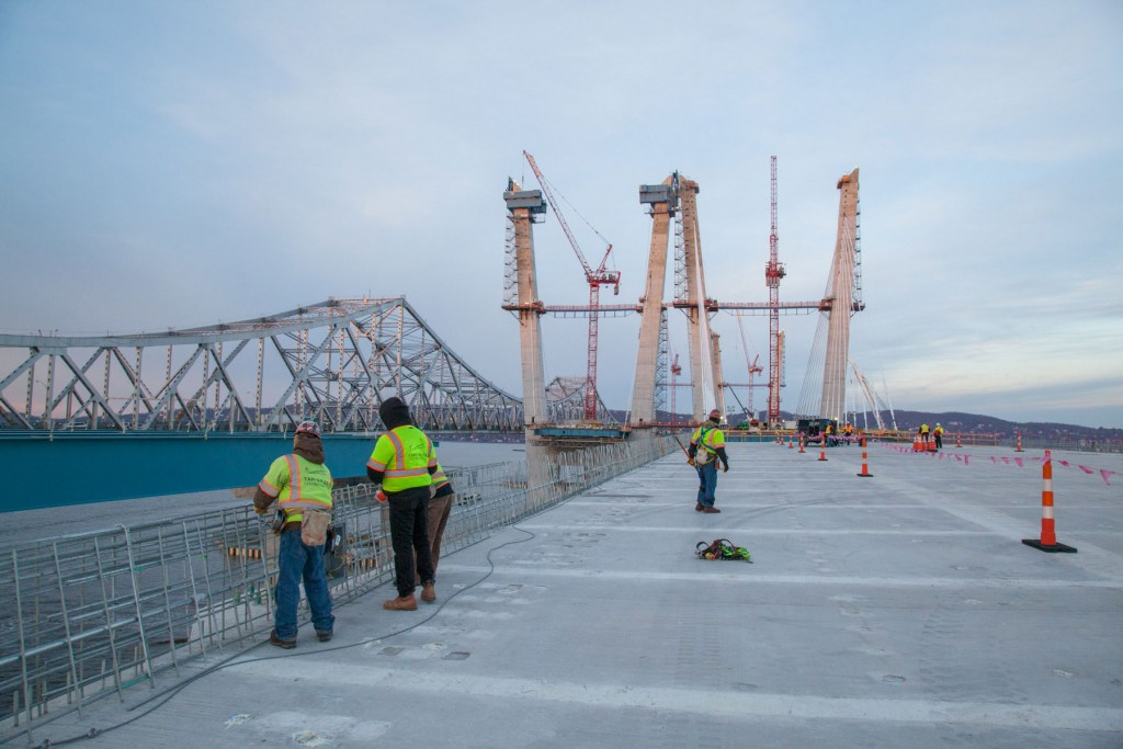 Construction work on the new Tappan Zee Bridge in New York in December 2016.