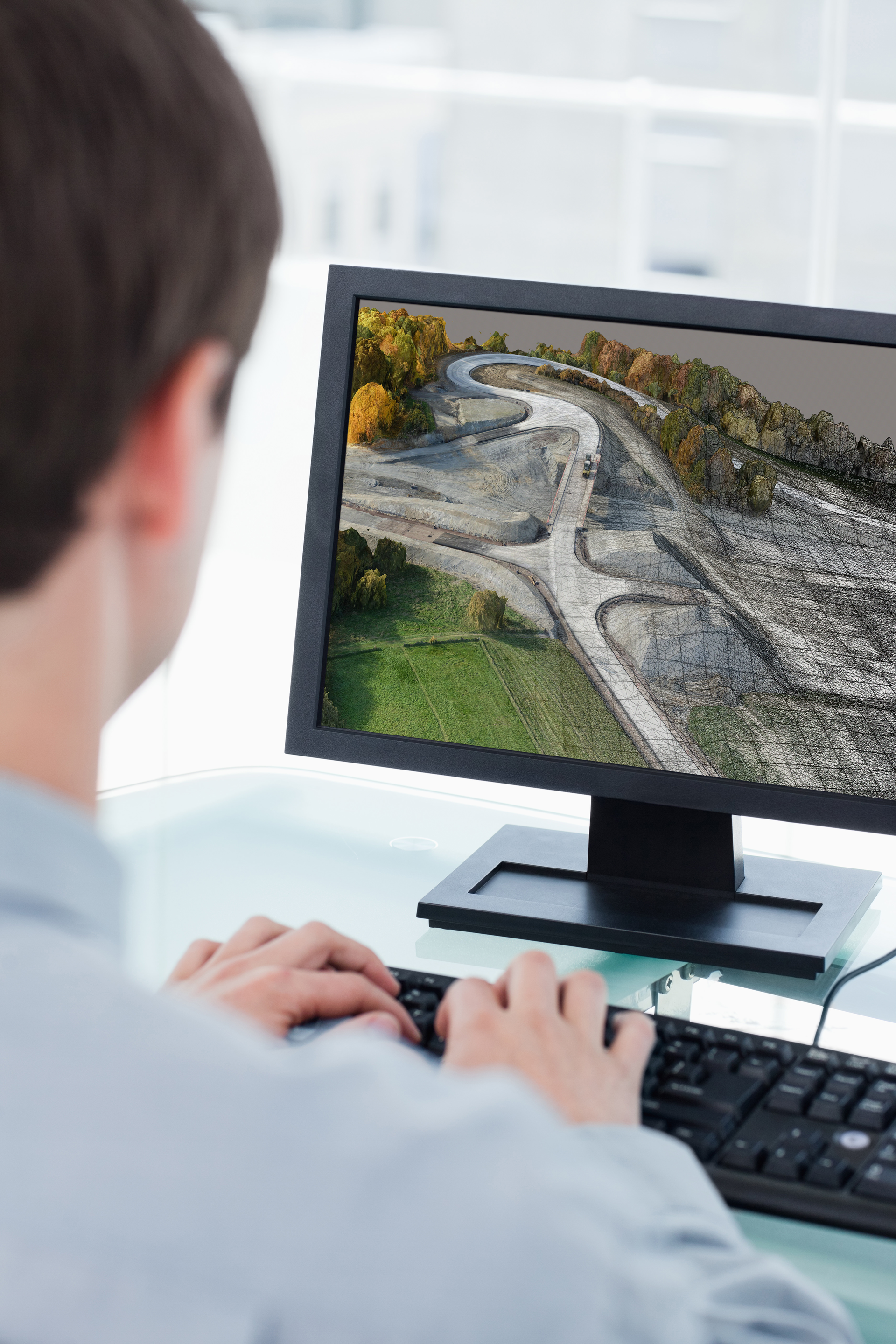 Topcon ContextCapture, powered by Bentley Systems, is a reality modeling software solution that will be offered with Topcon UAS (unmanned aerial systems). The system is designed for mapping, construction and surveying professionals to quickly turn simple photographs and/or point cloud data into true-to-life, highly detailed 3D models for use throughout a project lifecycle.