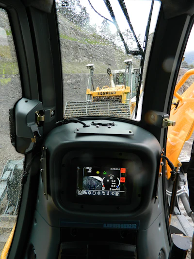 In the Liebherr dozers, the operators have the ability to adjust the responsiveness in the blade control as well as adjust speed control for the particular speed range settings. That certainly helps the operator cater to not only their needs for productive operation, but also the needs of the particular job they are on at the time.