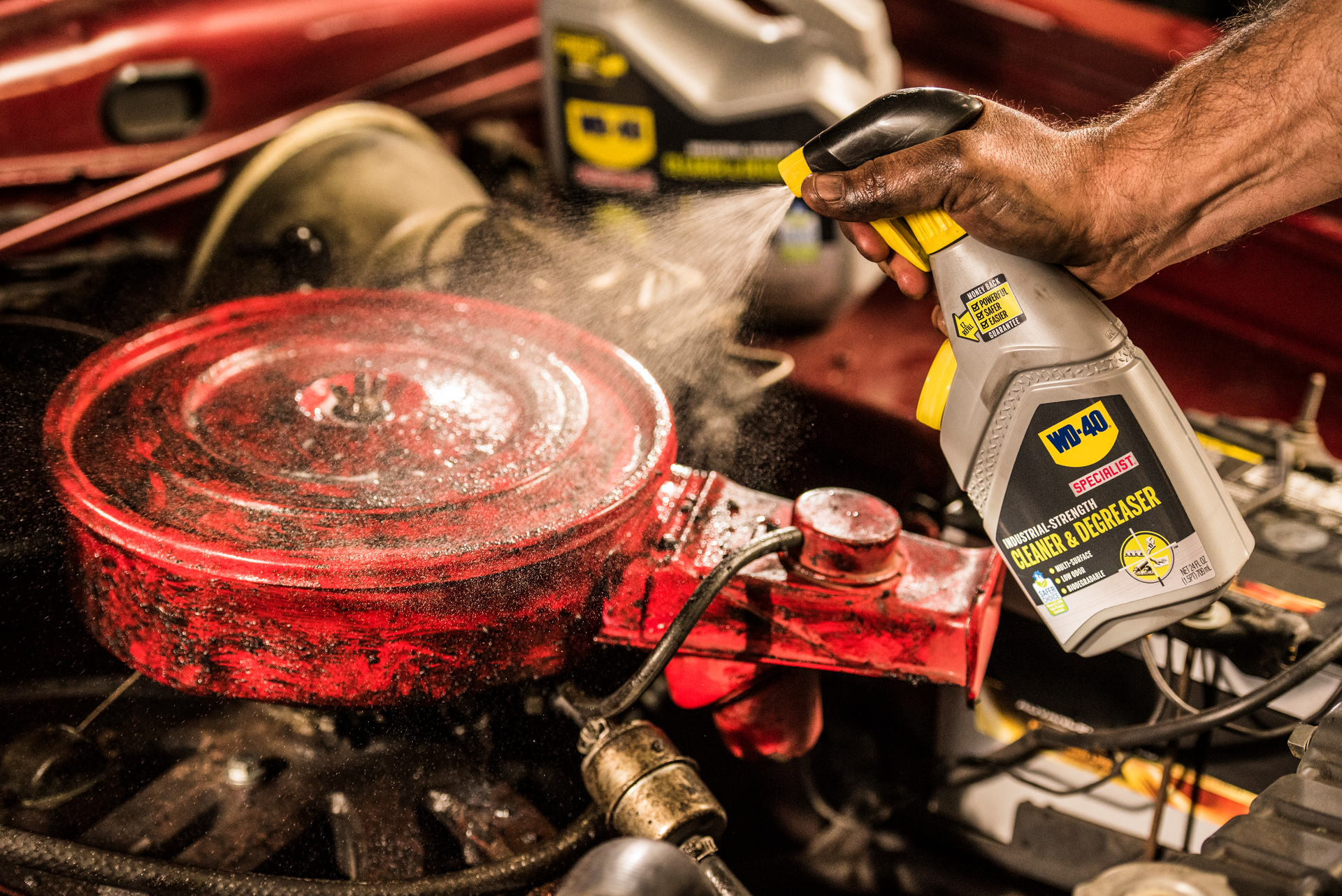 Wd 40 Specialist Cleaner & Degreaser Action Shot 3