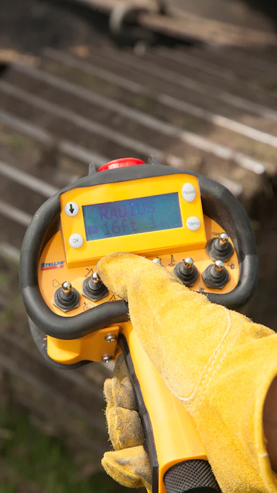 To simplify some of the manual calculations required to ensure a safe lift, Stellar Industries offers Crane Dynamics Technology Plus (CDTplus). The hand-held transmitter features an LCD display that provides feedback for the operator, including real-time load capacity, maximum distance with the current load, boom angle and percentage of load.