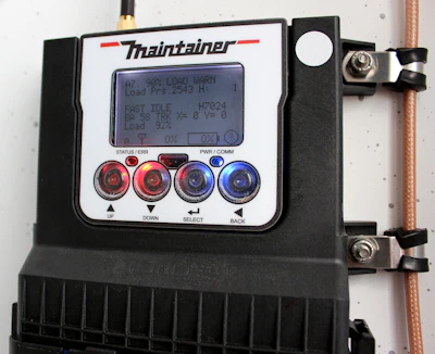 Advanced Crane Control (ACC) on Maintainer hydraulic cranes 6,500 lbs. and above provides automatic load and tilt warnings. Automatic stability monitoring reduces operator error.