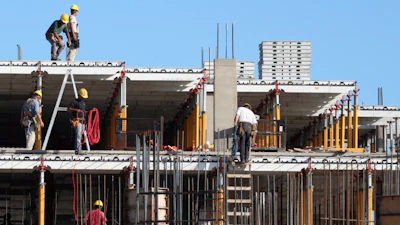 General contractors may be responsible for FSLA compliance over laborers who are the employees of staffing companies.