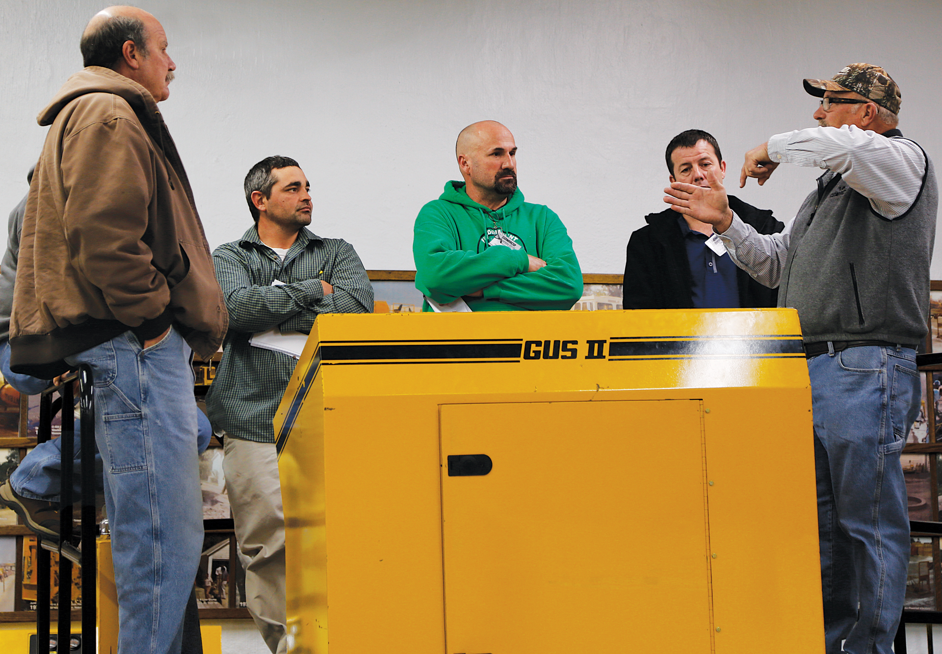 GOMACO University Simulators (GUS) allow hands-on demonstrations and discussions in the shop. Special training consoles also provide explanation support for GOMACO control systems.