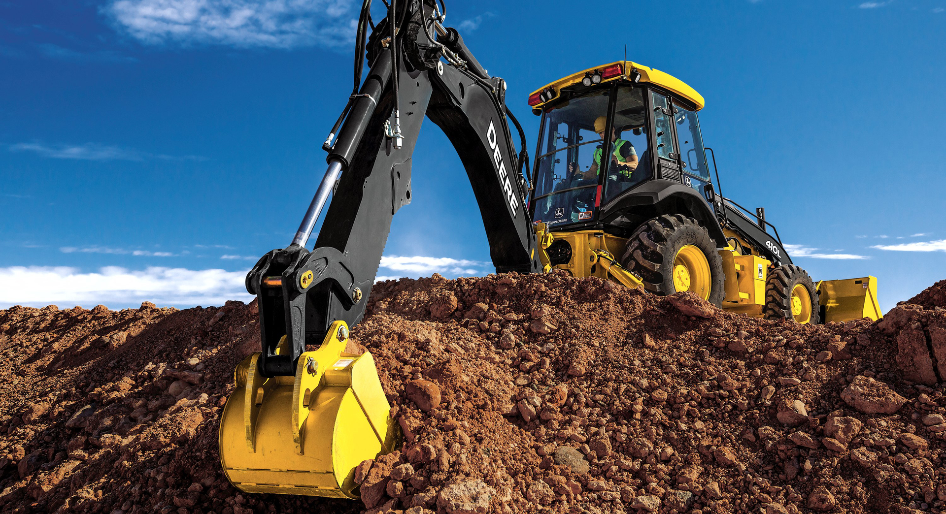 Most backhoes are set up to run on either a backhoe or excavator digging control pattern so, before operating, check the setting and adjust if needed.