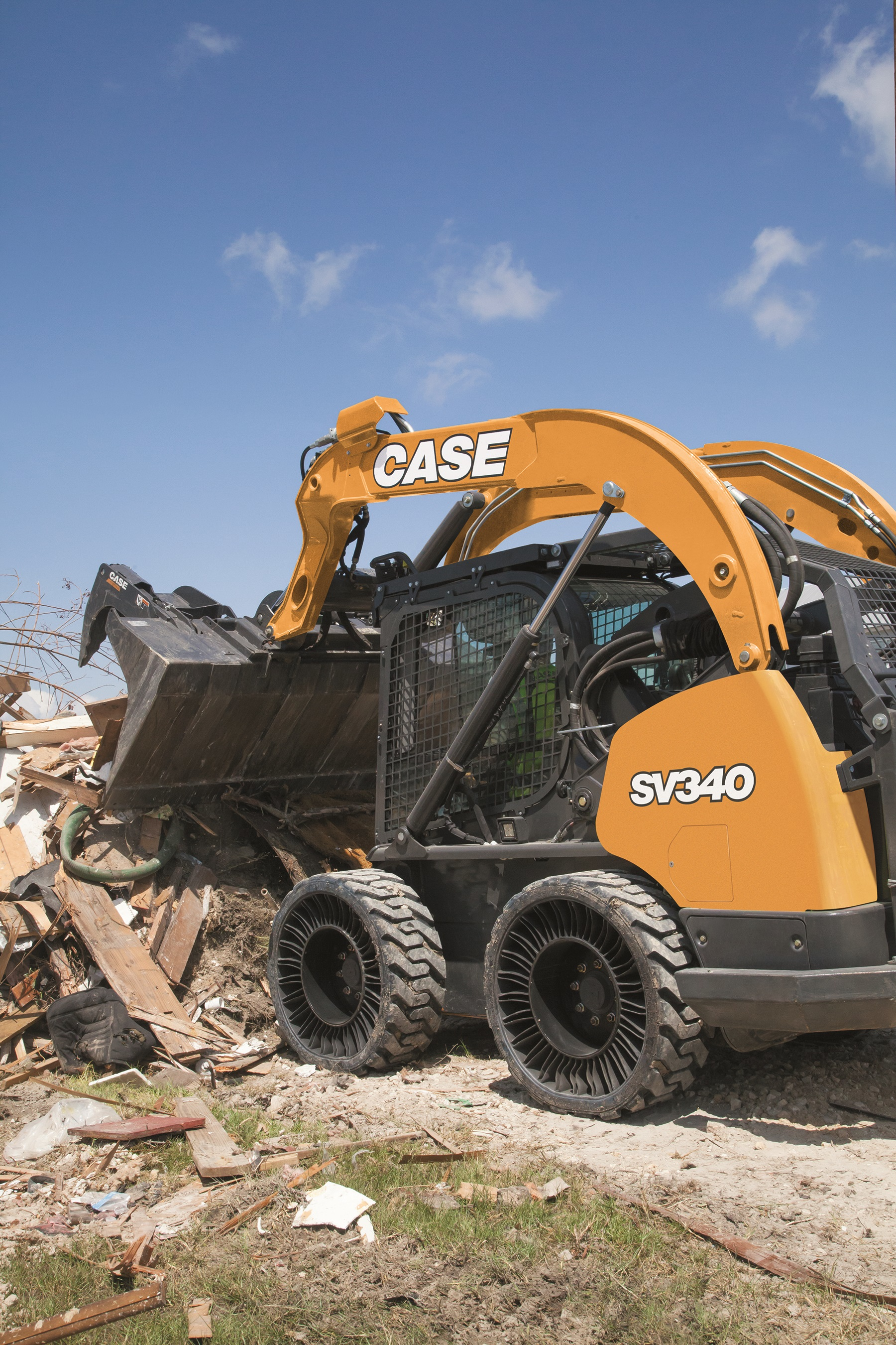 Case Sv340 Tweel