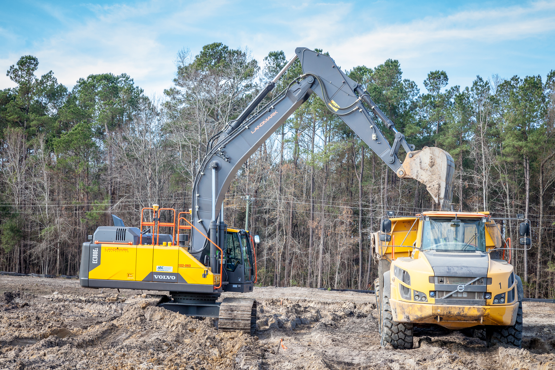 Trimble 3D grade control systems allow the excavator operator to pretty much dig to grade without the constant assistance of a 3D-equipped dozer and operator.