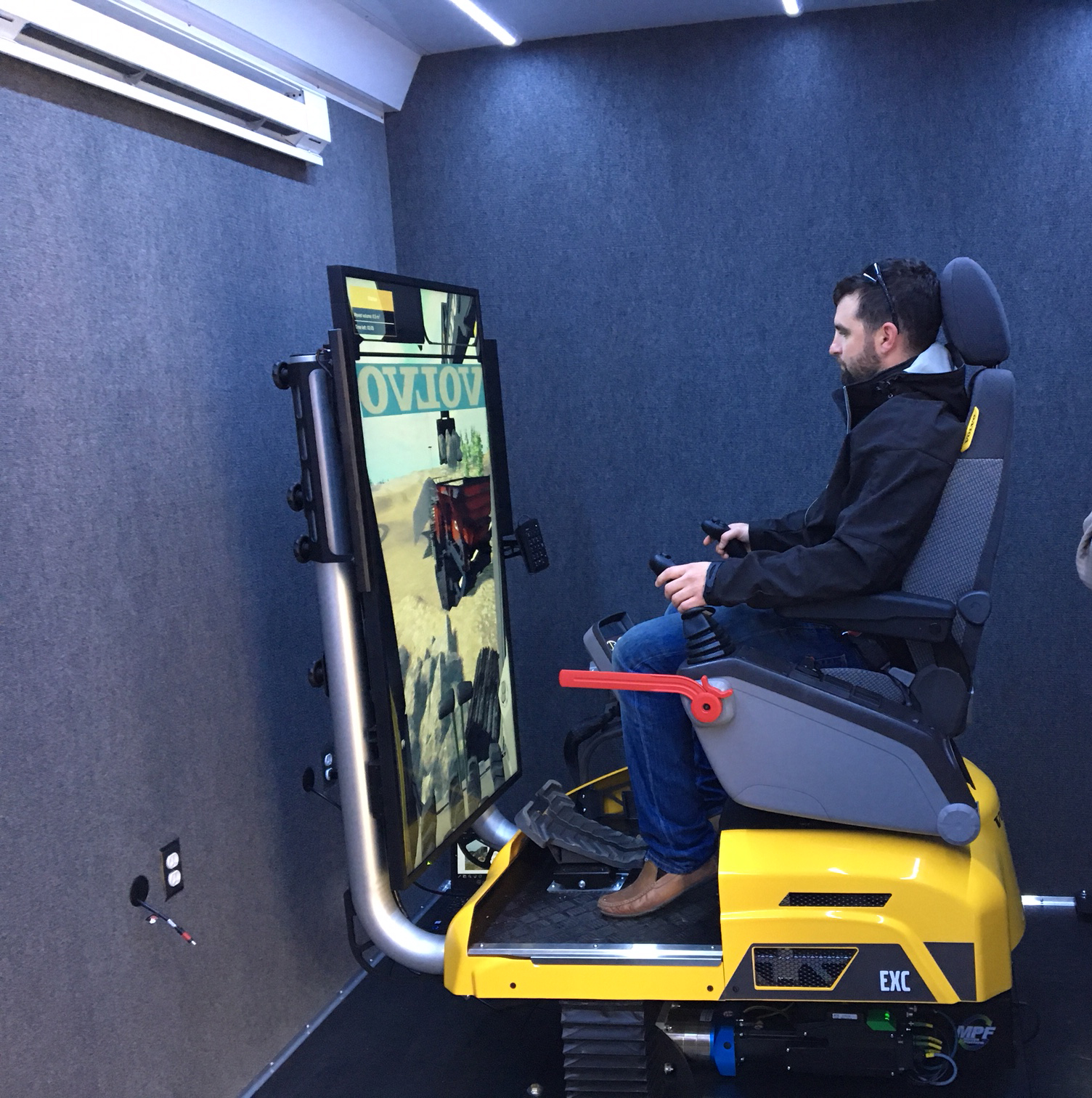 Allan Myers Uses Volvo Ce Advanced Training Simulator To Recruit Workforce 2