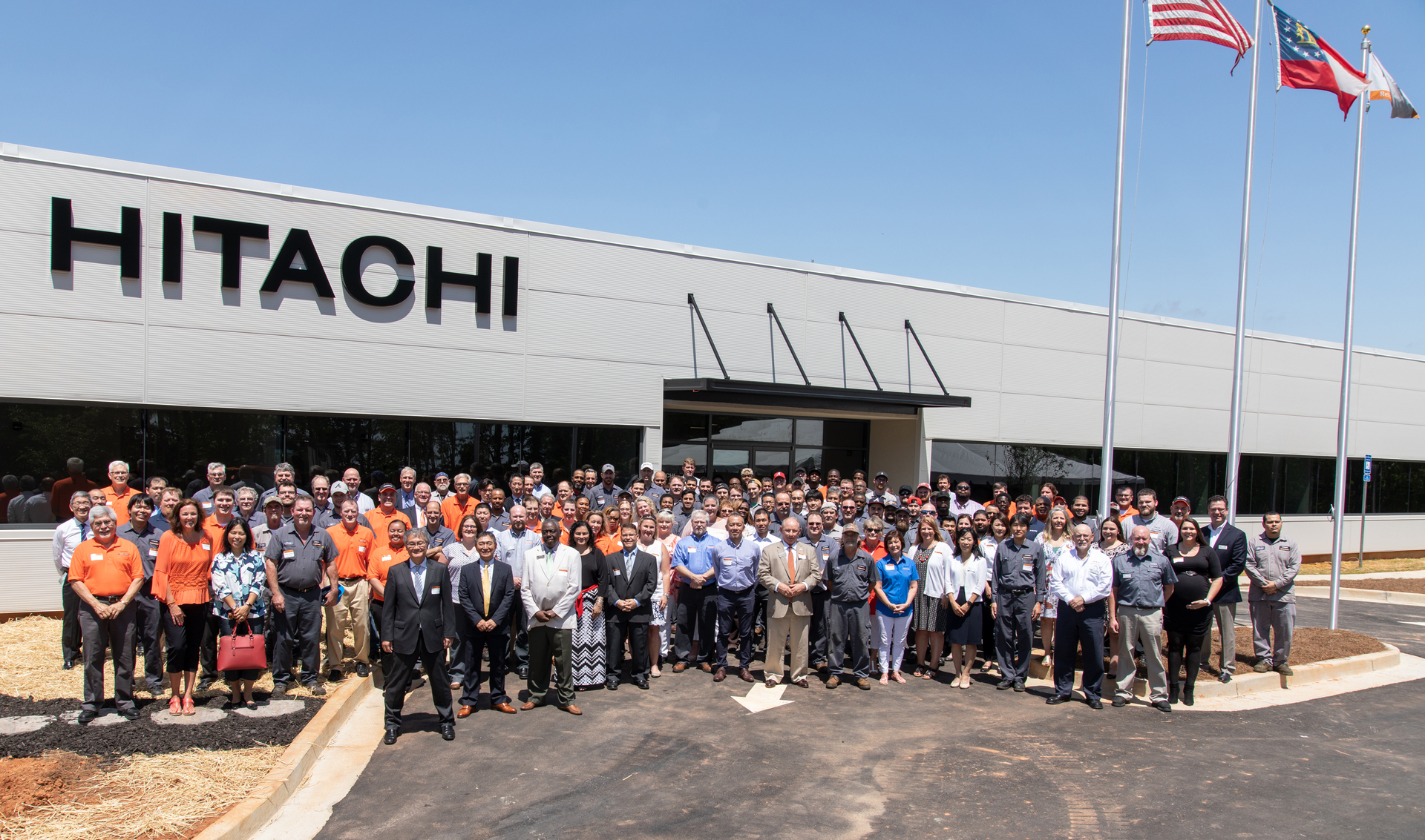 Hitachi Construction Machinery Loaders America Inc. celebrated the grand opening of the new U.S. corporate headquarters in Newnan, Georgia, on June 1, 2018. One hundred forty employees, local dignitaries, business partners and media members were on hand for the ceremonies.