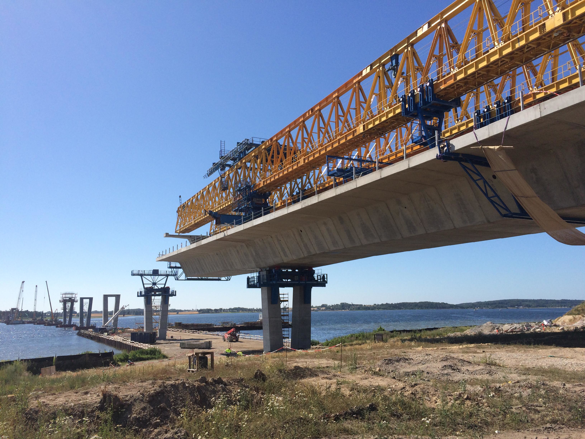There are many current cases of using migrating inhibitor technology in projects around the word such as erecting the new Frederikssund bridge in Denmark. The aim is to replace the old bridge built in 1935 by providing an alternative to the only currently active bridge over the fjord.