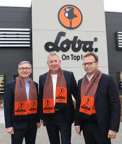 From left to right: Mark Eslamlooy (CEO Ardex Group), Michael Fischer (Managing Director, Shareholder Loba) and Christian Groß (Managing Director, CEO Wakol)