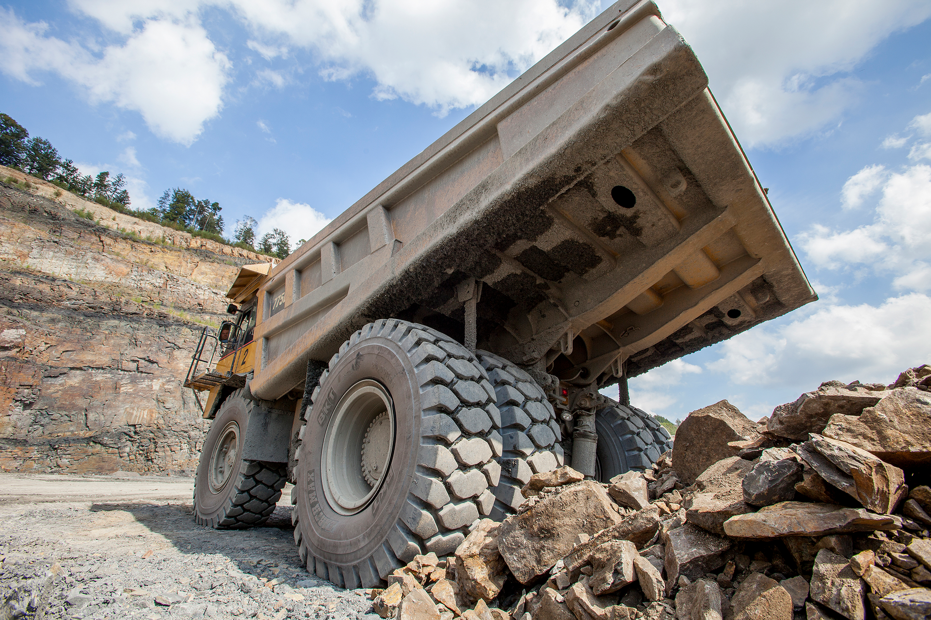 The new carbon black plant will enable BKT to generate the large quantities of carbon black and variety of specialty formulations to satisfy specific performance criteria for giant and other tires.