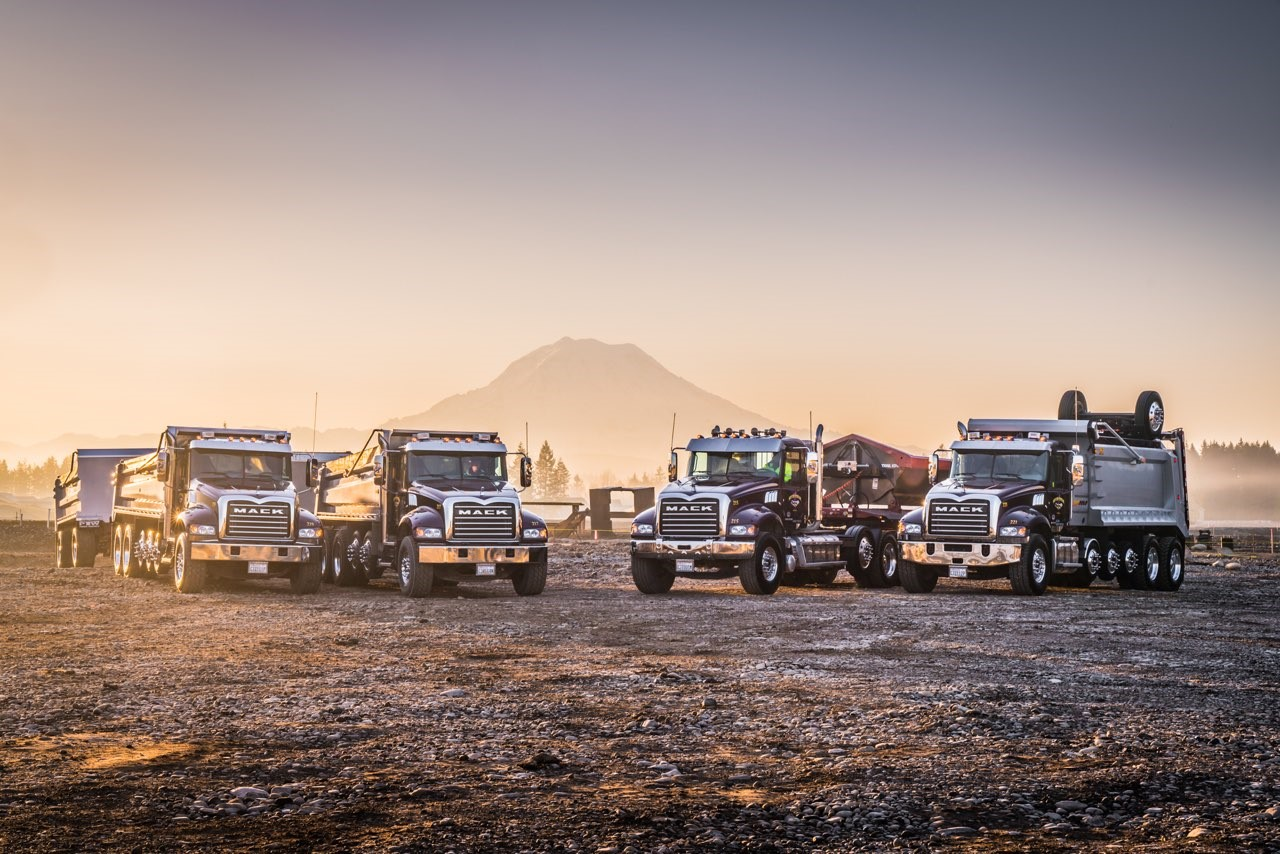 Mack Trucks Silver Streak Trucking