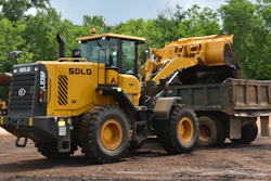 Anderson County Finds Perfect Balance Of Reliability And Value With Sdlg 5
