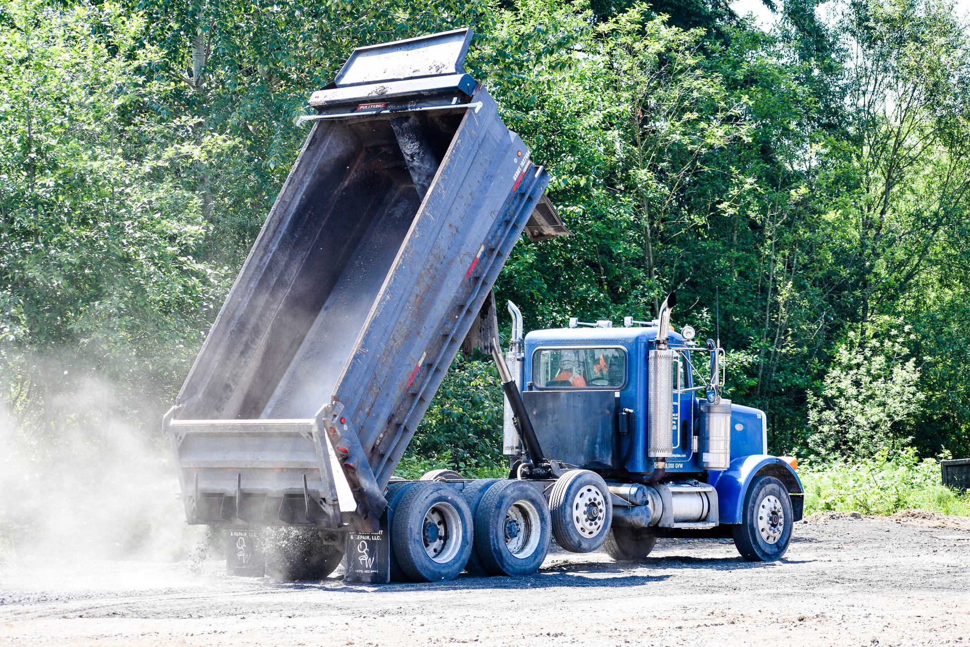 In addition to problems with the dump and the bed, build-up that remains in the truck bed will cool and cure. If portions break off during the following haul, this partially cooled and set mix is not consistent with the new load. An inconsistent mix could lead to sections of pavement with varying properties.