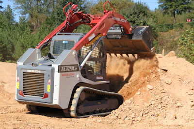 Takeuchi builds its undercarriage with large-diameter components and large-diameter bearing surfaces that enhance durability.
