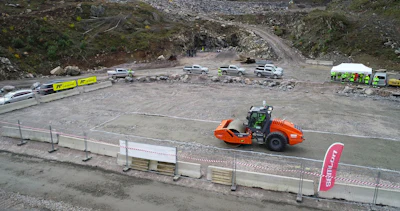 Semcon's autonomous solution establishes the route to be traveled via GPS positioning. This ensures the machine follows the same path for each and every pass to accurately and efficiently complete its task.