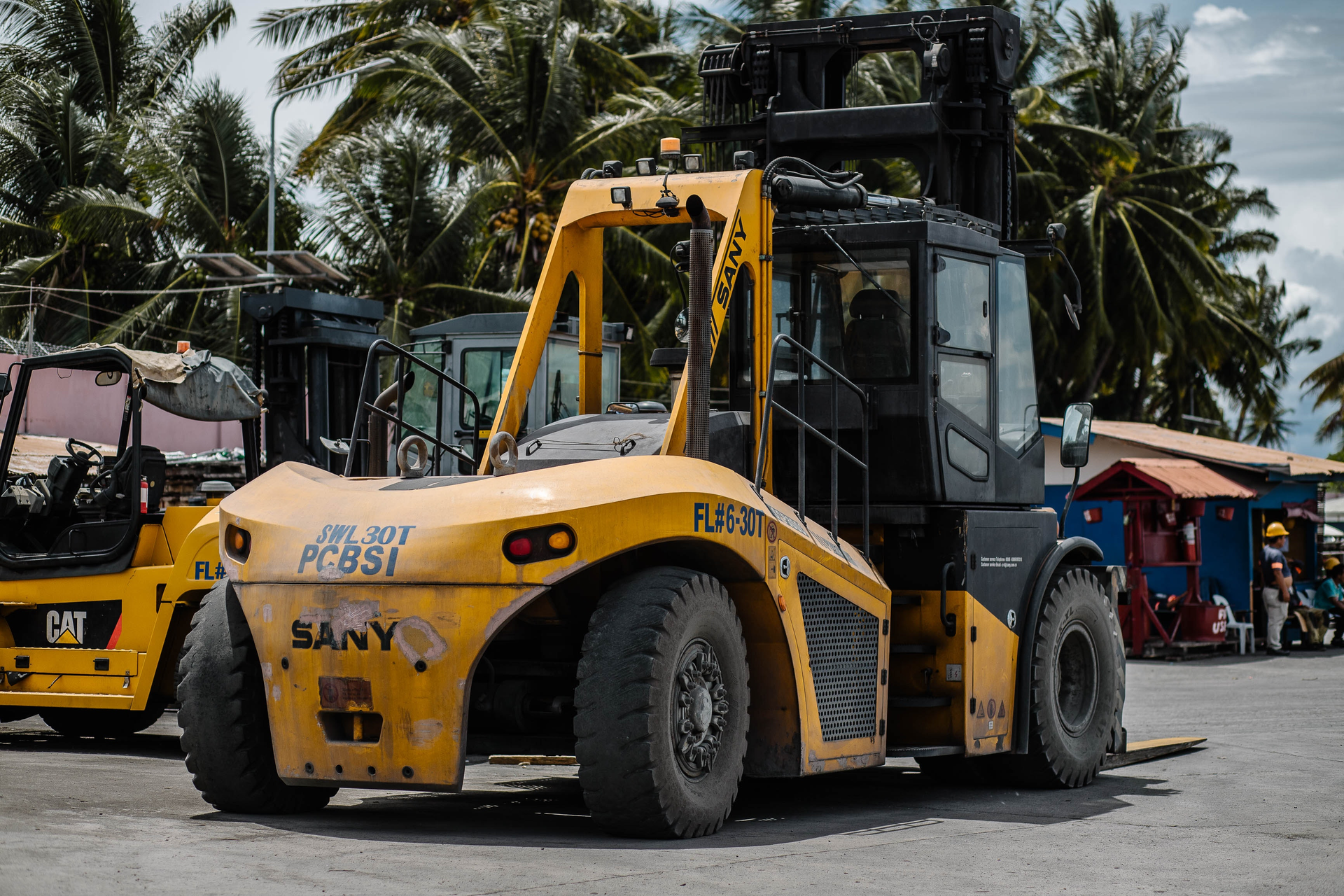Photo Of Parked Yellow Forklift Truck 2523921