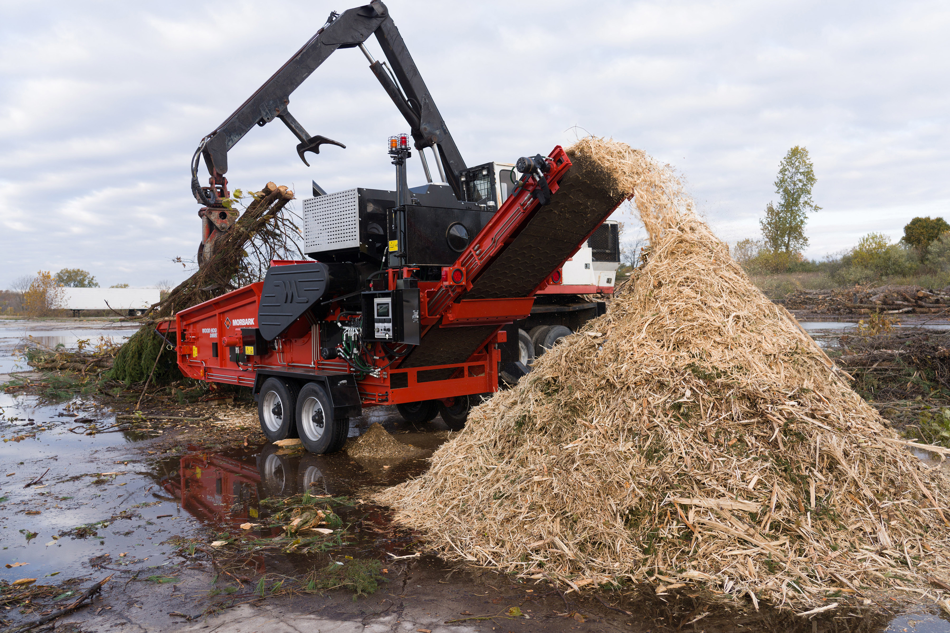 Morbark 2400 X Action 12x8
