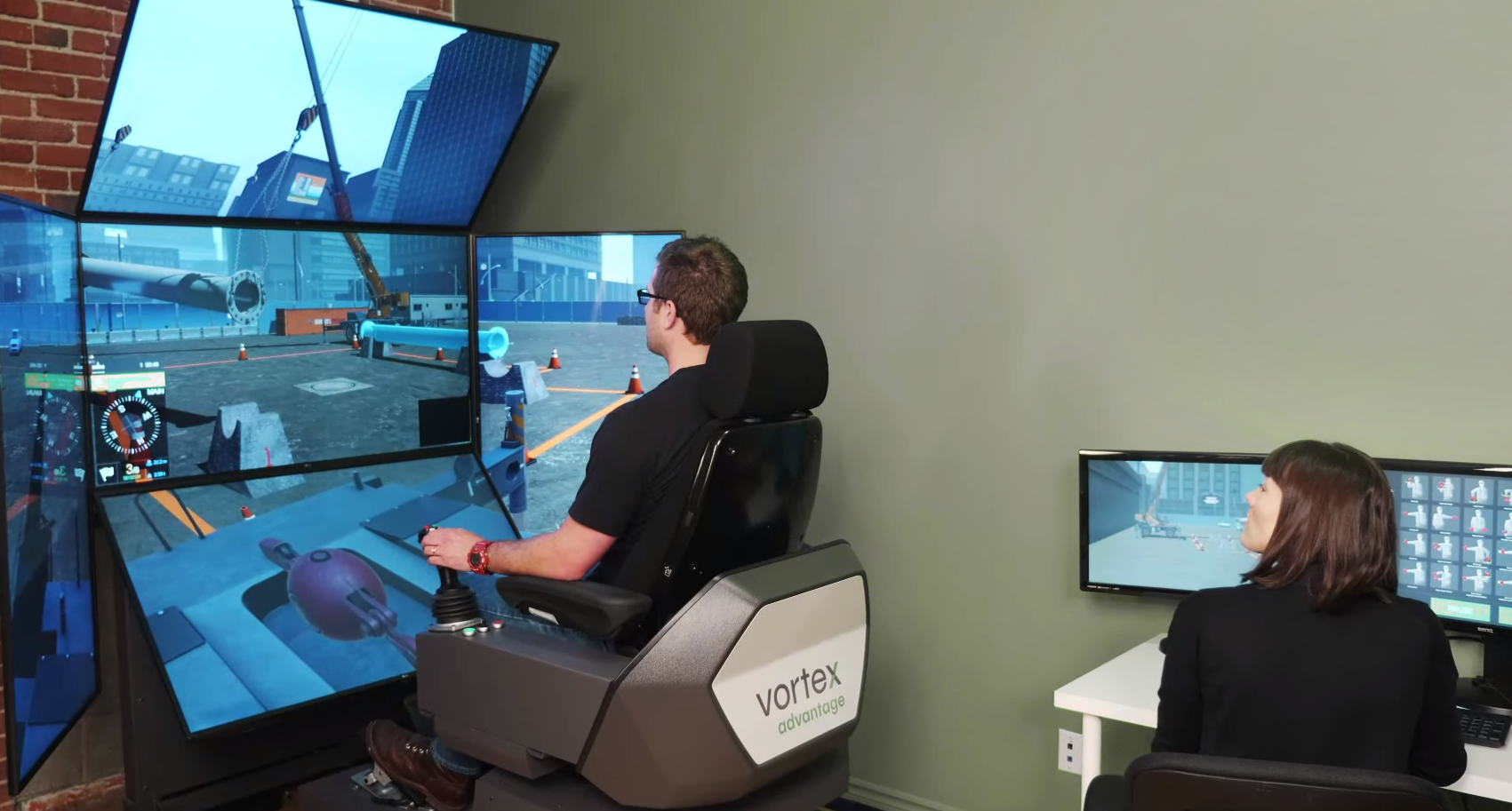 With CM Labs Instructor Operating Station (IOS) instructors can now make changes to exercises on the fly.